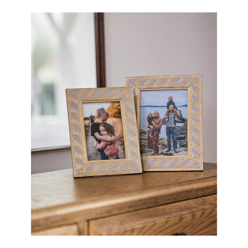 Embossed Leaves Photo Frame 5x7"