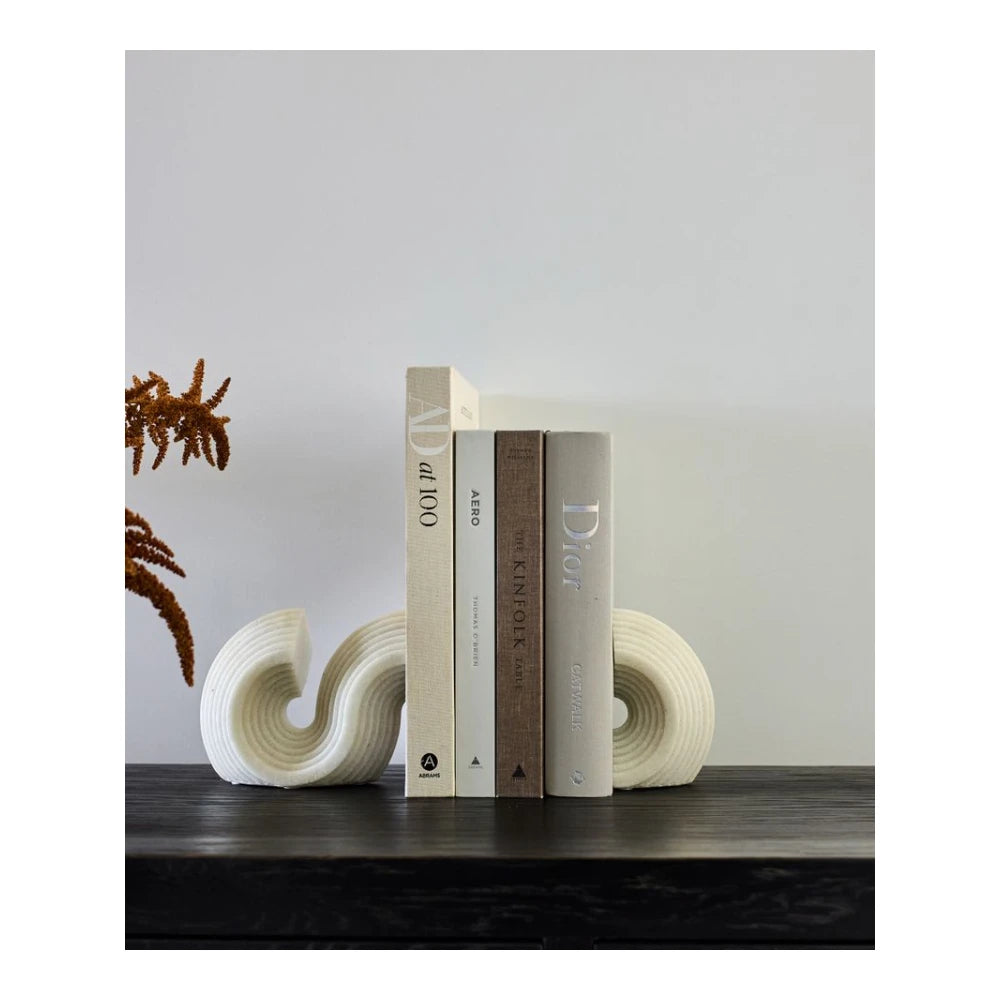 S-Curved Book End