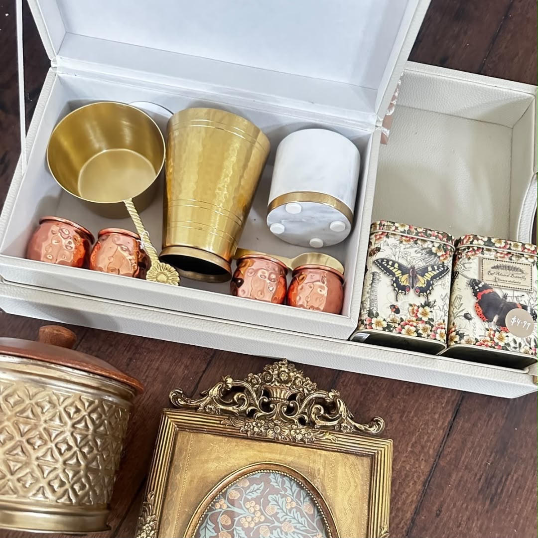Brass Royalty Gift Hamper
